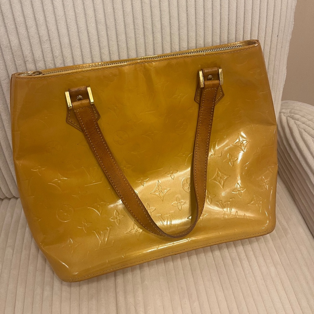 Louis Vuitton Purse